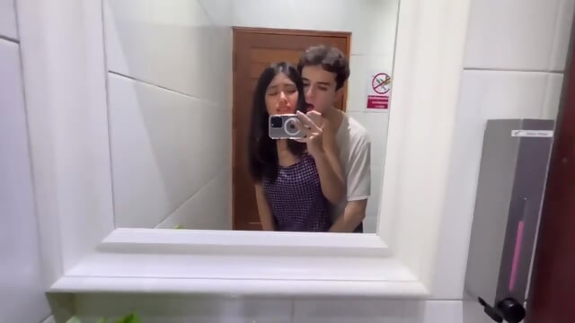 Real Brother Sister Toilet Sex MMS Video Leaked